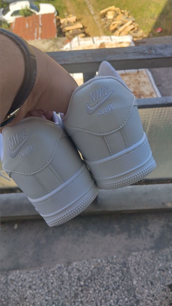 Nike air force 1 бели