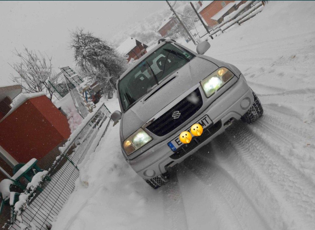 Продавам Suzuki Grand Vitara 2.0 dizel