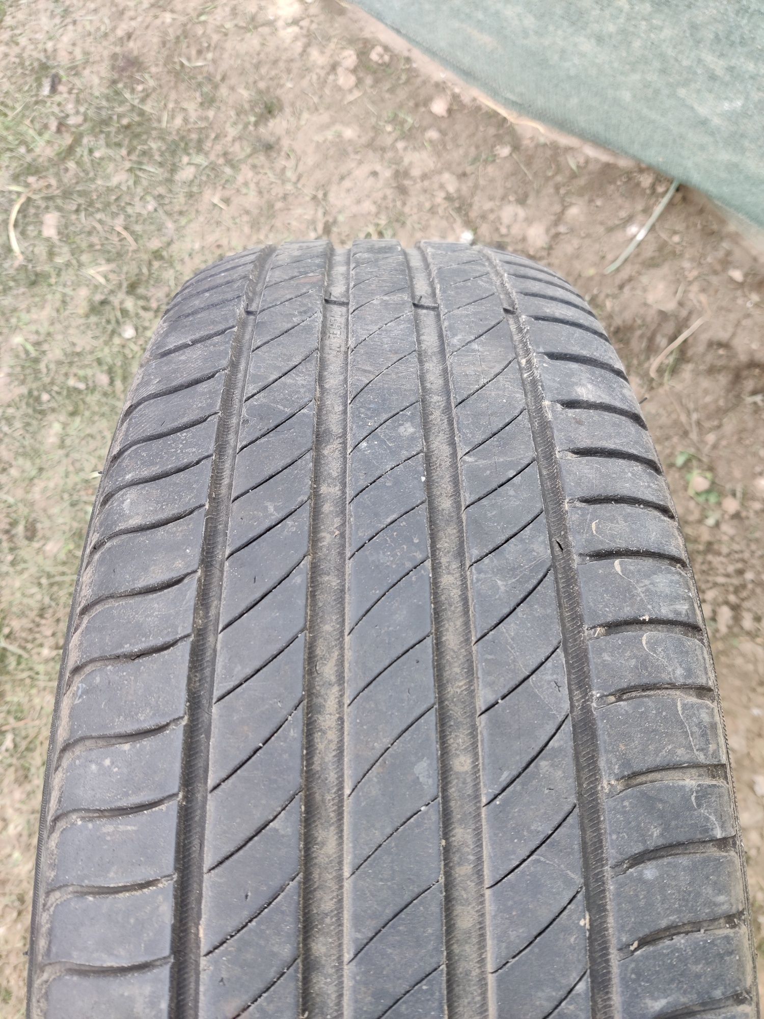 Anvelope vara 215/60 R17