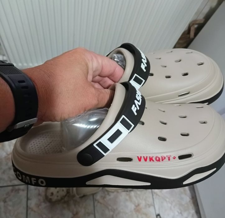 Papuci saboți bărbați - Crocs mărimi și modele diferite