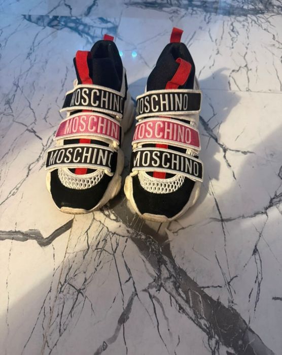 Papuci  moschino