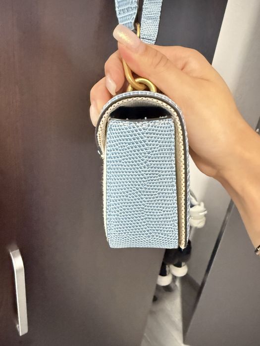Оригинална синя чанта GUESS