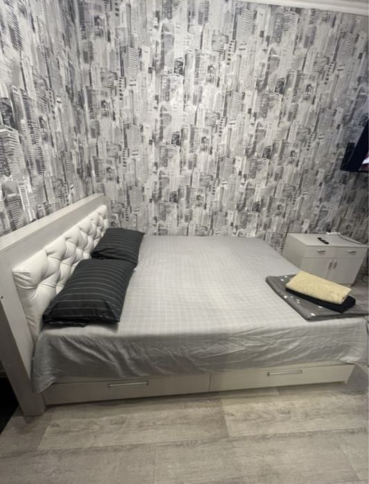 Сдаю квартиру по часам на Толе би Момышулы