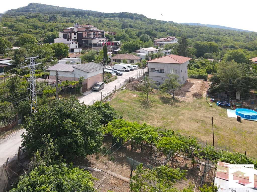 Продава се Парцел в Горна Оряховица - 512 кв.м за 50 €/кв.м - Снимка #3