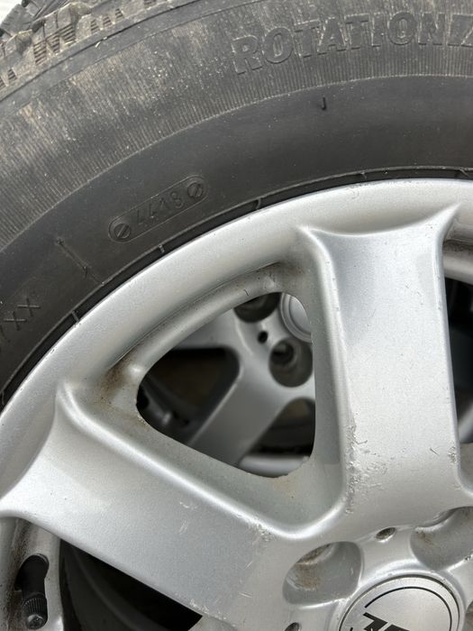 Зимни гуми с джанти (5x112)