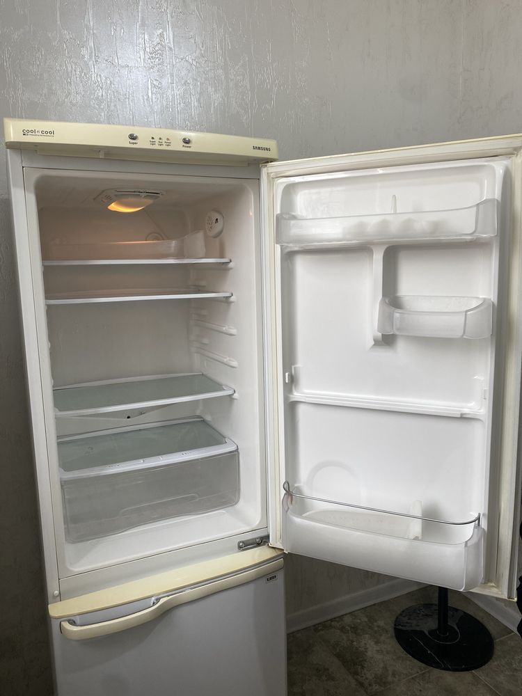 Холодильник samsung 45.000тыс