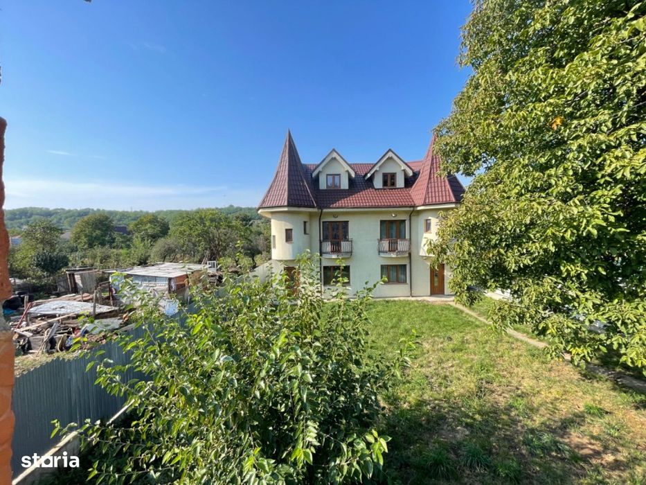 Vila P + 1 + M de vanzare in Margineni