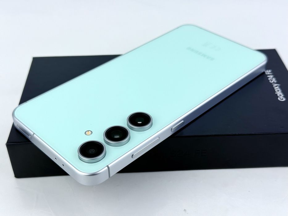 НОВ! Samsung Galaxy S24 FE 5G 128GB 8RAM Mint 2г. Гаранция!
