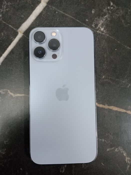 Продам айфон 13 про макс