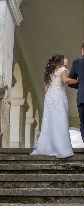 Rochie de mireasa pentru fata scunda dantela marimea S