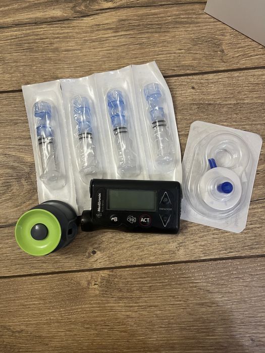 Инcyлиновая помпa от мeдтpoник