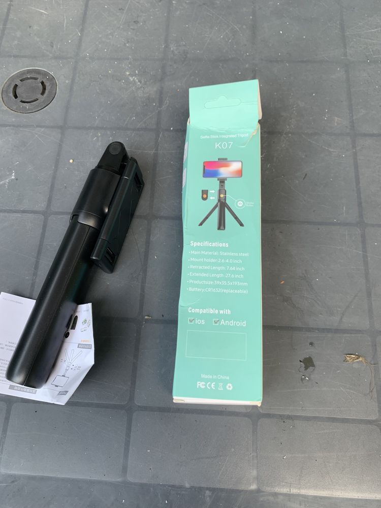 Selfie       stick  nou    nouț