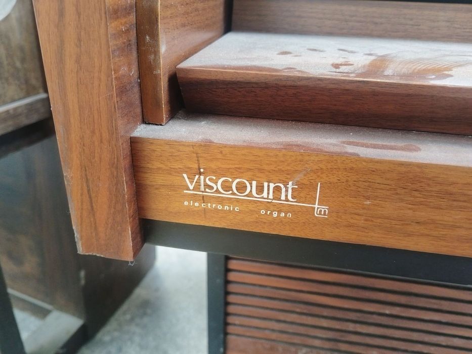 Електрически орган Viscount electronic organ
