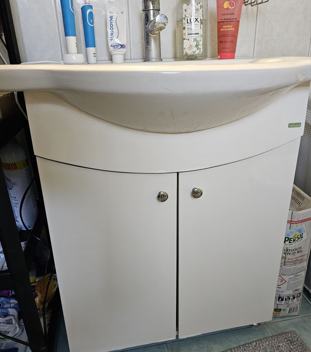 Set mobila de baie+ Lavoar+Baterie+ Oglinda