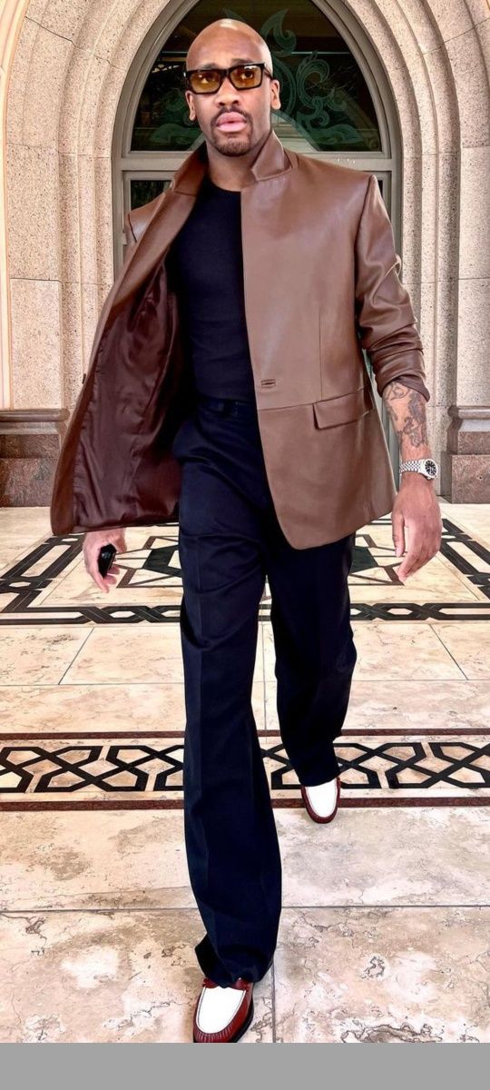 Sacou Zara piele,model Louis Vuitton maro,slim fit,XL 54