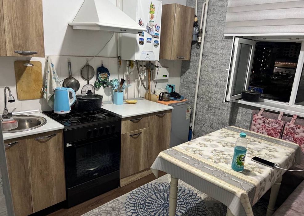 5 А Метрони 2 Бекатига якин 2 хонали квартира сотилади