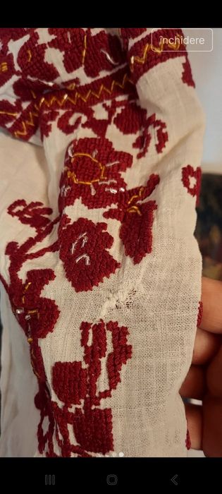 Ie tradițională veche, de colecție, cusuta manual cu margele