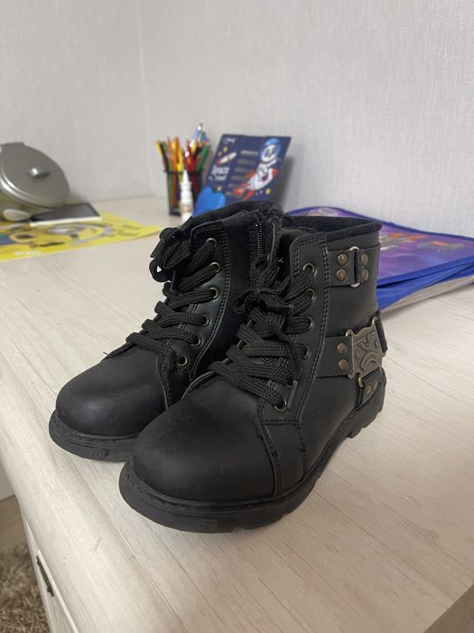 Продам сапоги на мальчика