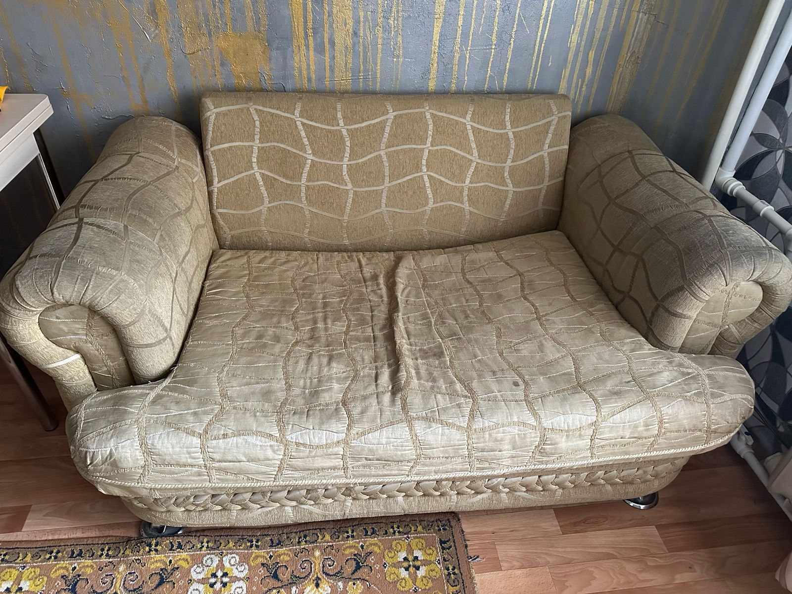 Отдам даром диван 2 шт