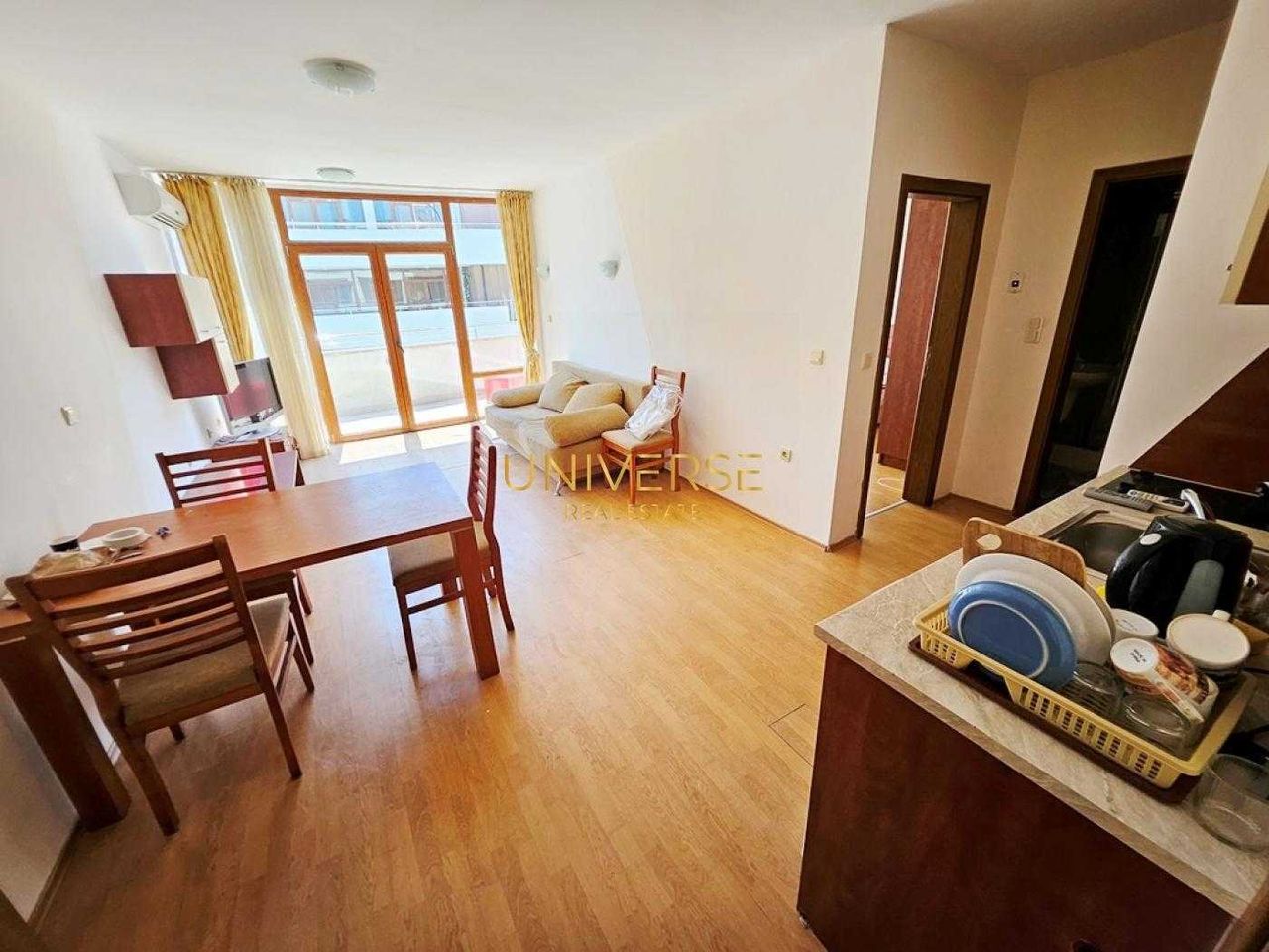 Продава се Двустаен апартамент в к.к. Слънчев бряг - 63 кв.м за 1088 €/кв.м - Снимка #4