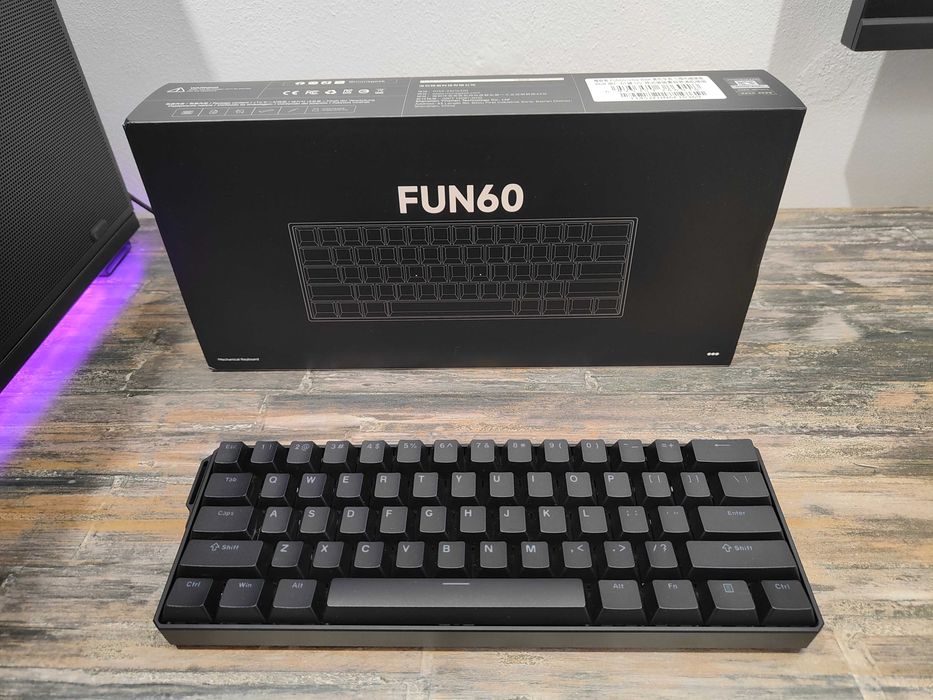Tastatura Wireless MonsGeek FUN60 Ultra Magnetica 8k TMR NOUA Garantie