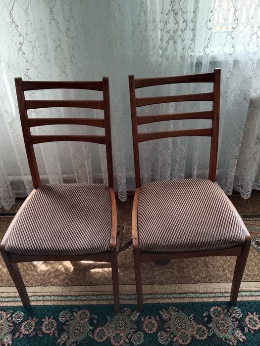 Продам стулья б/у