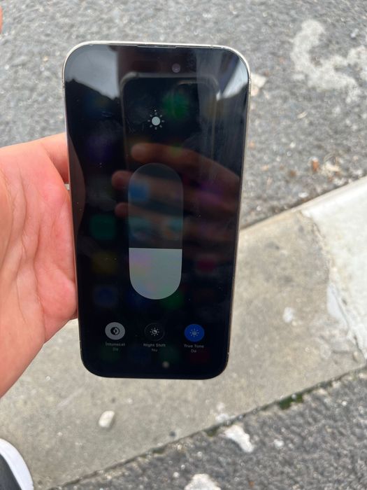 IPhone 14 pro …..