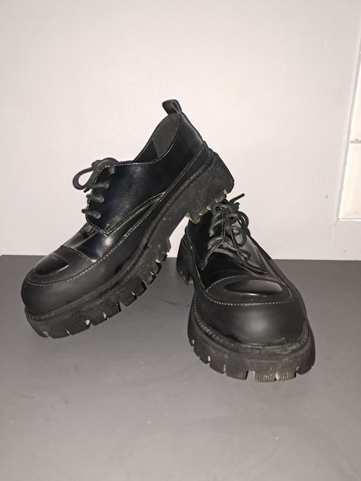 Pantofi damă foarte moderni