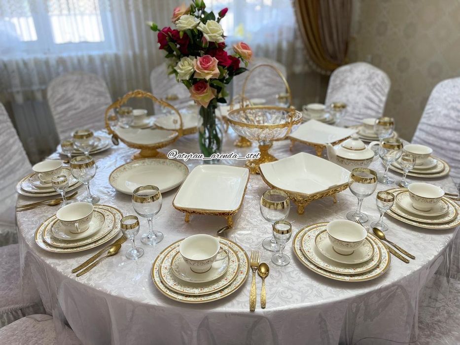 Круглый стол, стуля, (королевский)посуда прокат/аренда