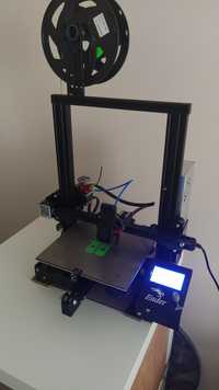 Imprimanta 3d Creality Ender 3 si 2 role de filament PLA