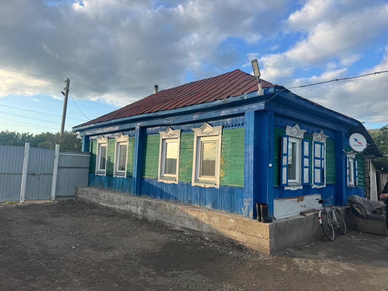 Продам дом с хоз постройками