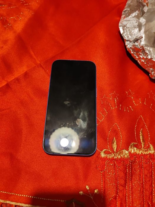 Iphone 16 très bon état