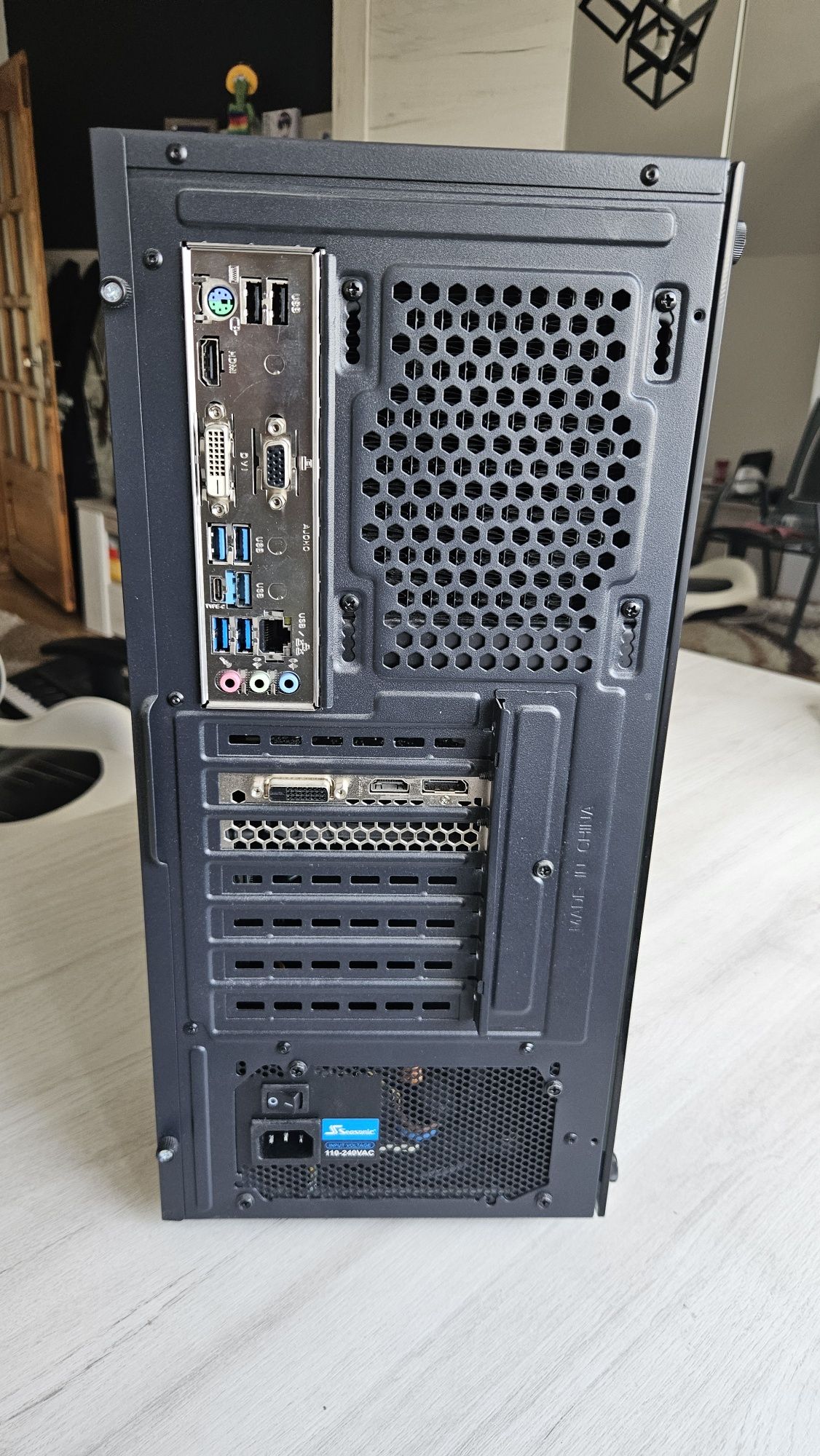 Calculator Gaming i5-9400 water cooled RTX2060(6GB) 1TB SSD 16GB RAM