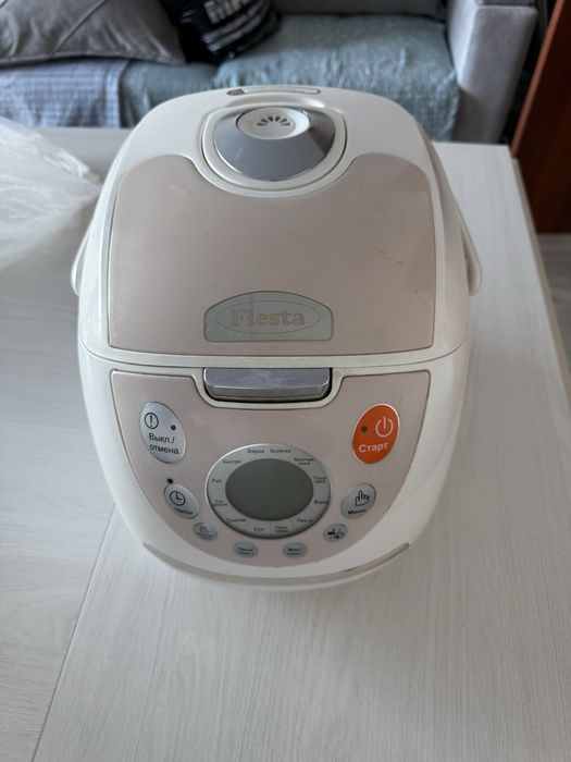 Срочно продам мультиварку