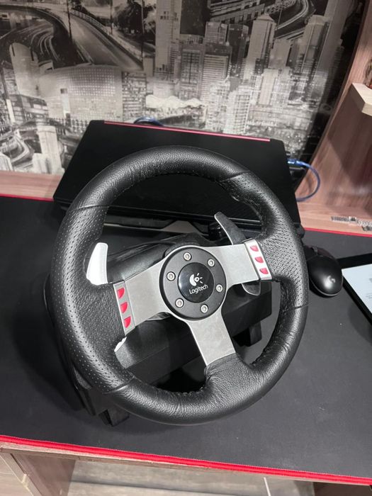 Игровой руль Logitech G27