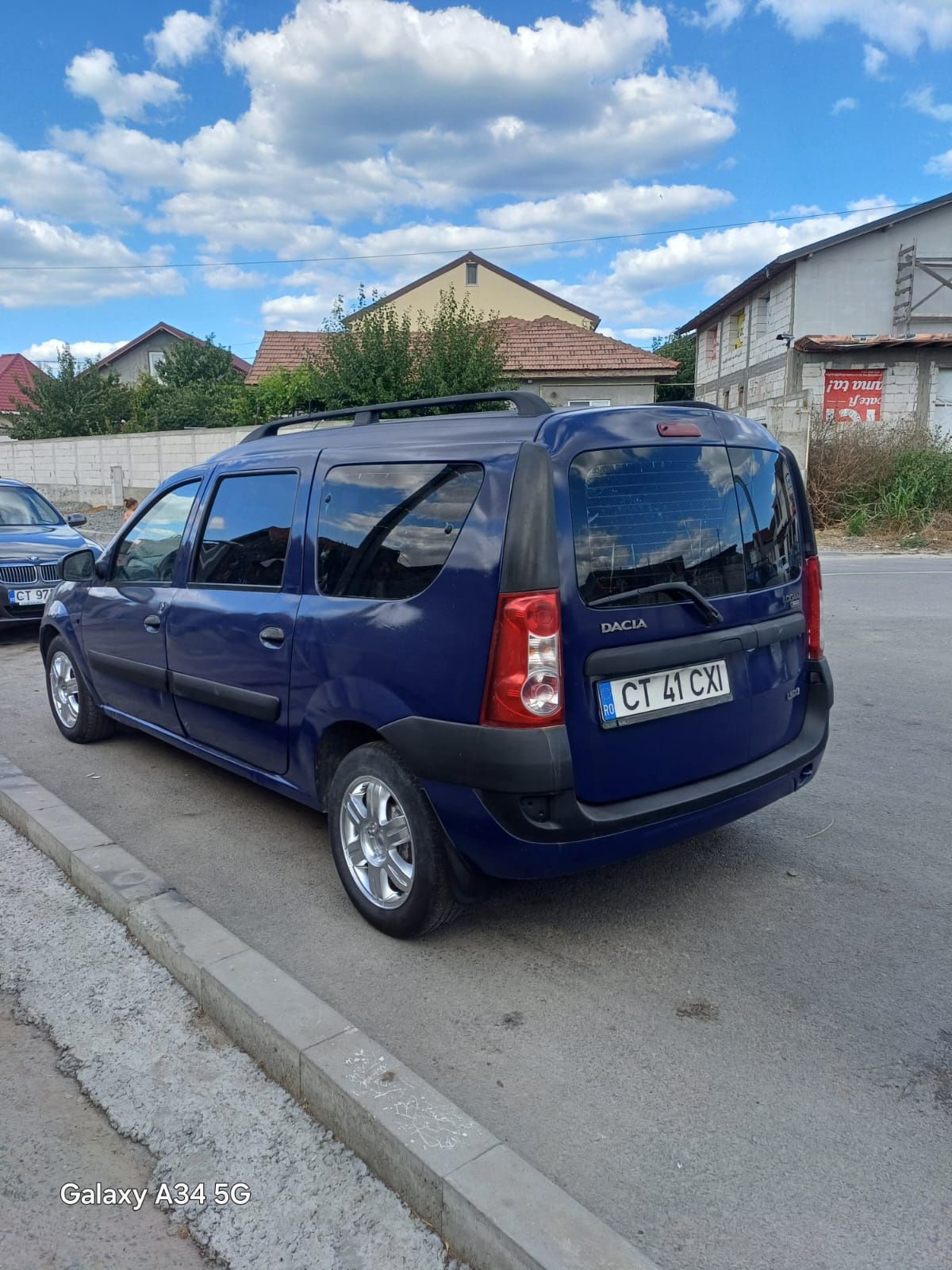 Vând Dacia Logan mcv 1.5dci acte valabile