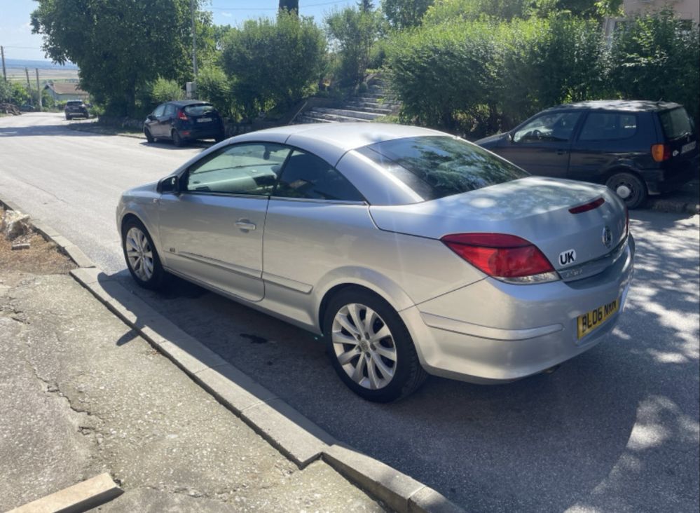 Opel Astra H TwinTop 1.6 десен волан на части