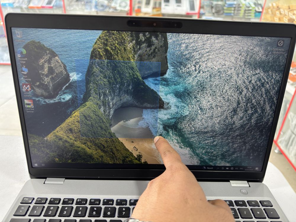 Dell ekrani sensor simkarta tushadigan core i5 ideal holatda keldi