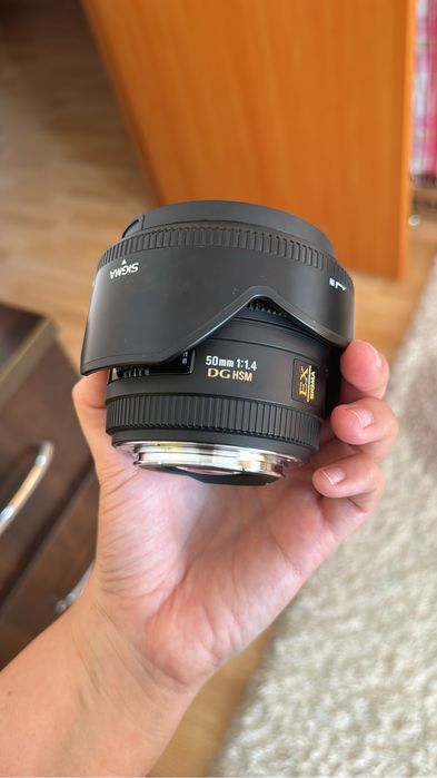 Объектив Sigma AF 50mm f/1.4 DG HSM