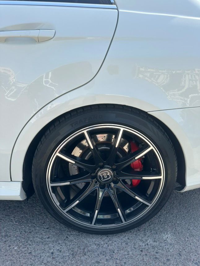 W212 Arginal 6.3 AMG. 2011