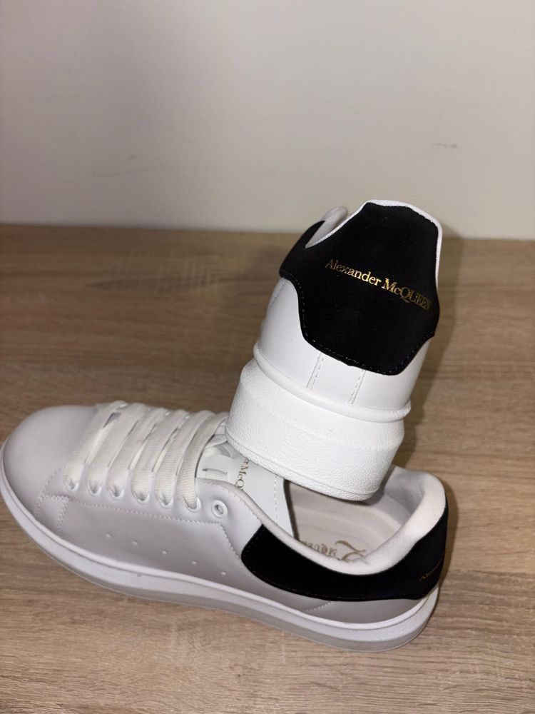 Adidasi Alexander McQueen
