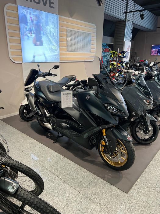 Tmax  tech max 2023  560 garantie 2 ani