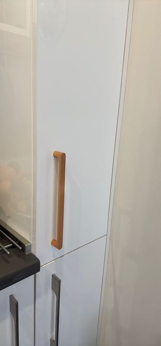 Дървени дръжки за мебели от бук