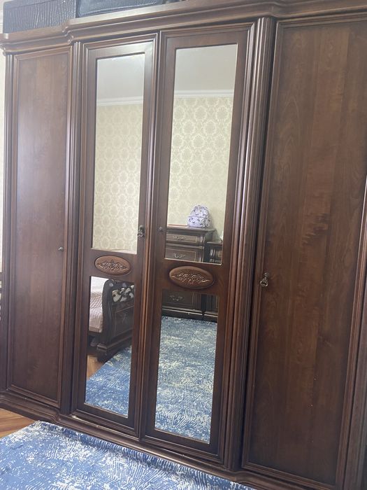 Спальный гарнитур