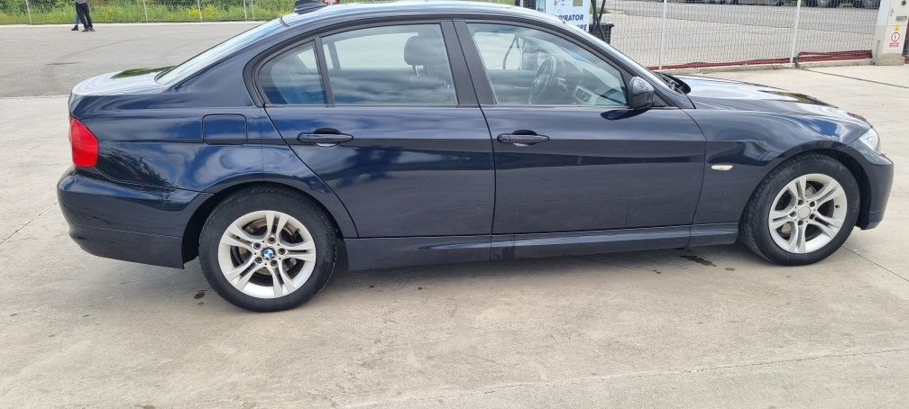 BMW Seria 3     318 D