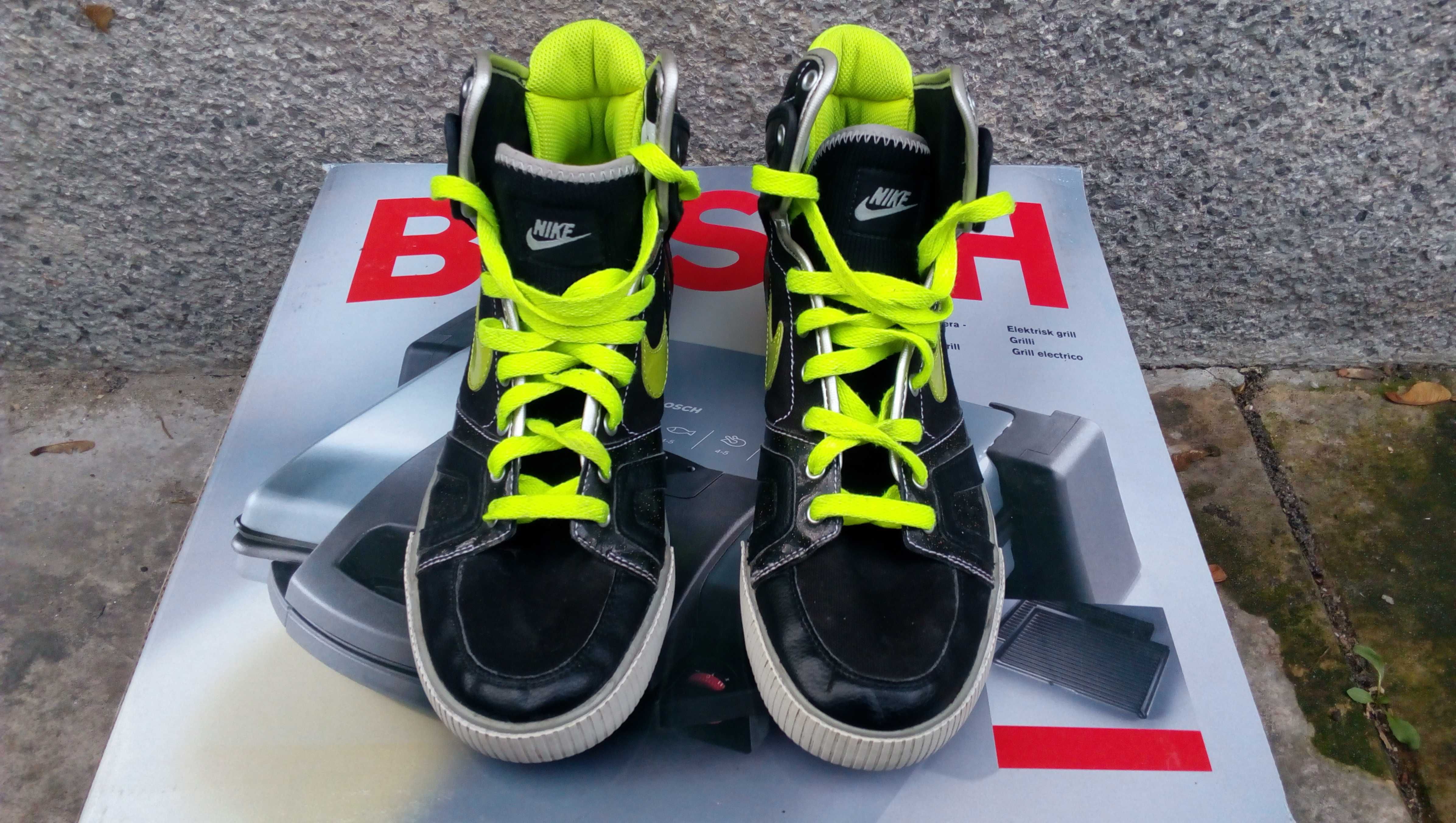 ''Nike Possession Justified''оригинални маратонки 40 номер