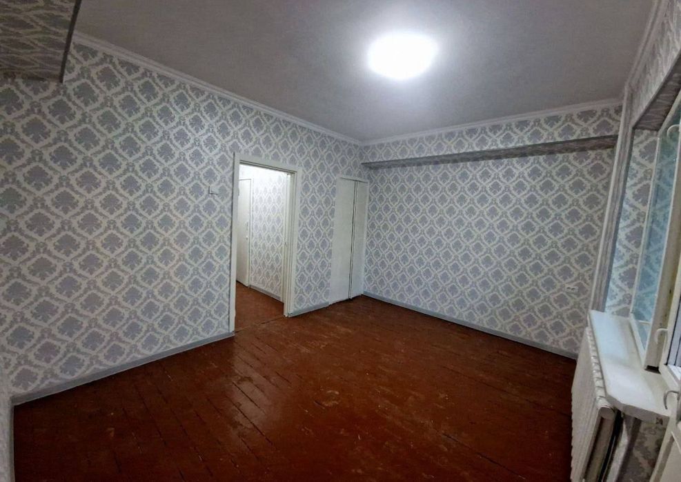 Юнусабад 2 квартал 1 комнатная Галерейка