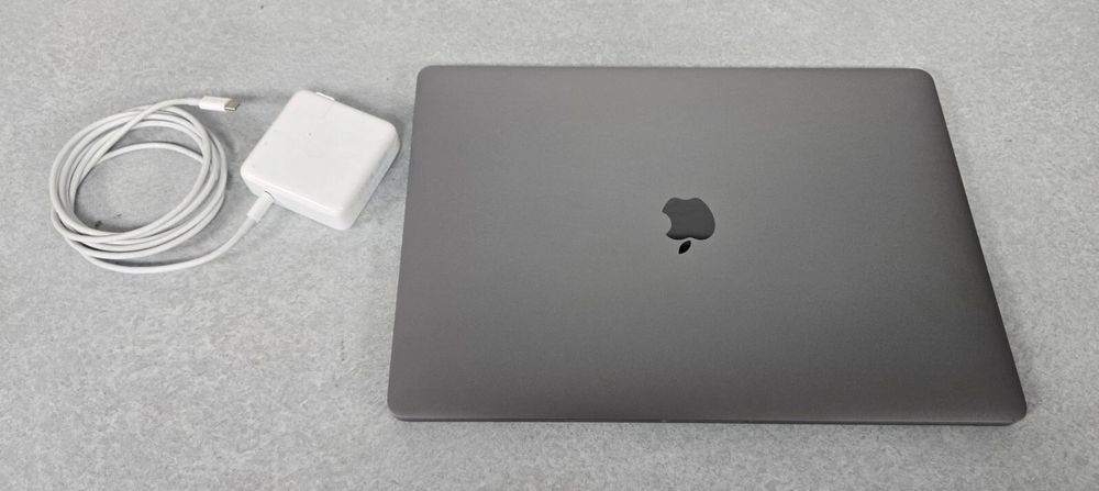 MacBook Pro 2019 15 inch 512 Gb
