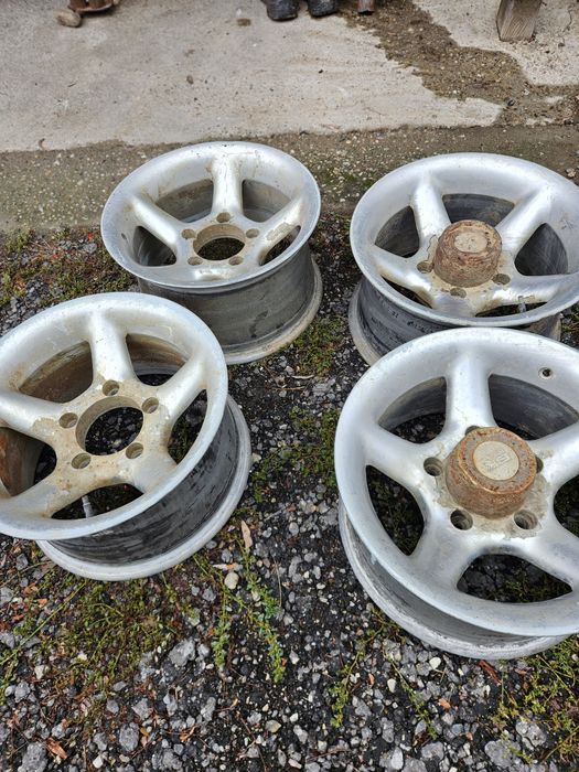 Set de 4 jante R15 aliaj 5x139,7 cu 8J et -18  suzuki vitara samurai j