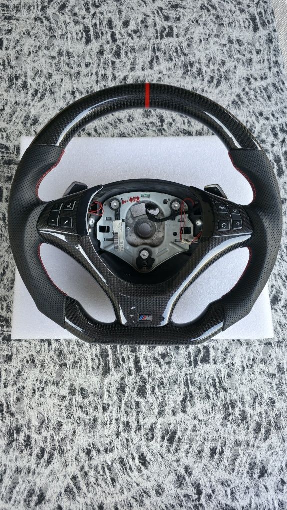 Volan ergonomic M Performance din carbon X5/X6 E70/E71/E72